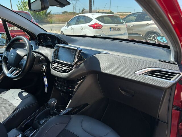 PEUGEOT 2008 ALLURE 1.2 E-THP AUTO SPANISH LHD IN SPAIN 100000 MILES SUPERB 2017